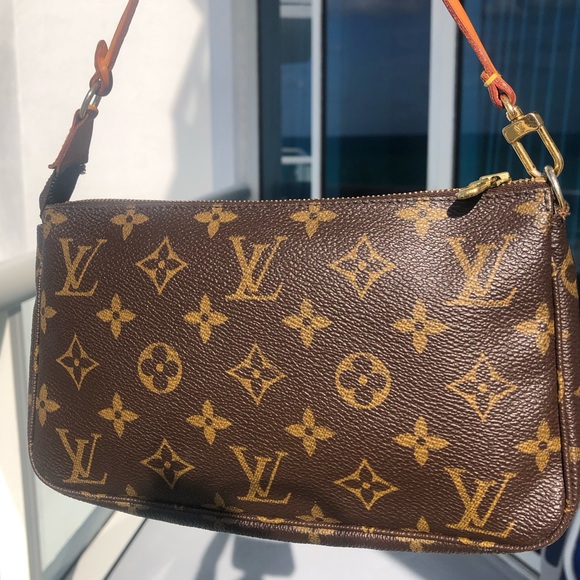 SOLD - Picture 3 of 10